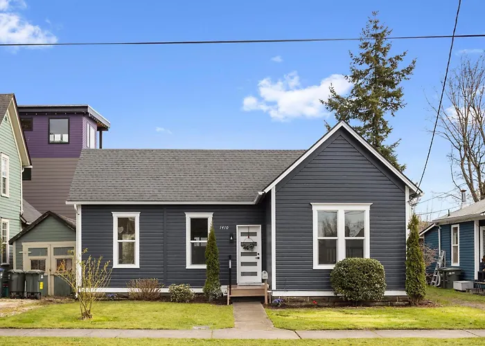 Modern Bellingham Retreat