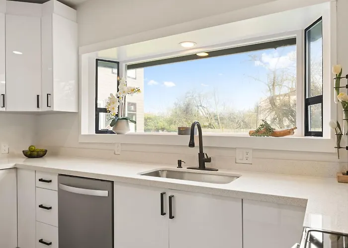 Modern Bellingham Retreat