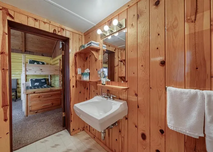 Charming Family Log Cabin, The Perfect Base For Exploring East Idaho In Ashton