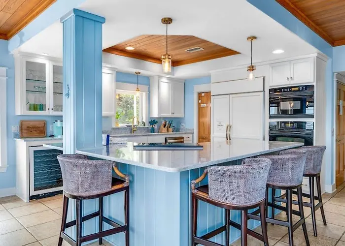 Gulf-Front Dog-Friendly Home With Private Pool Great View Deck & Beach Access