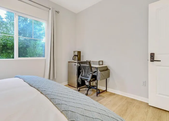 Torrance Downtown Spacious 5Bedroom 4Bathroom House Free Parking Wifi Near Harbor Ucla Spacex