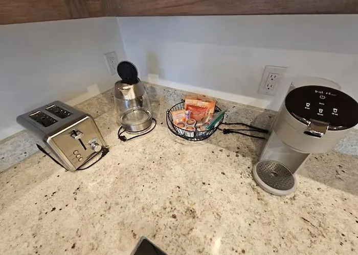 Private Townhomes With Ev Charger And Parking And Free Wi-Fi