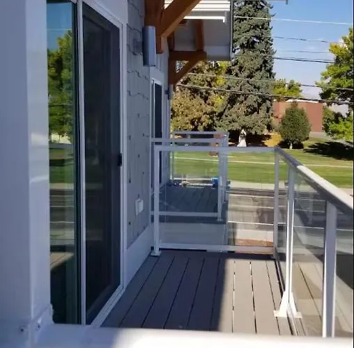 Private Townhomes With Ev Charger And Parking And Free Wi-Fi