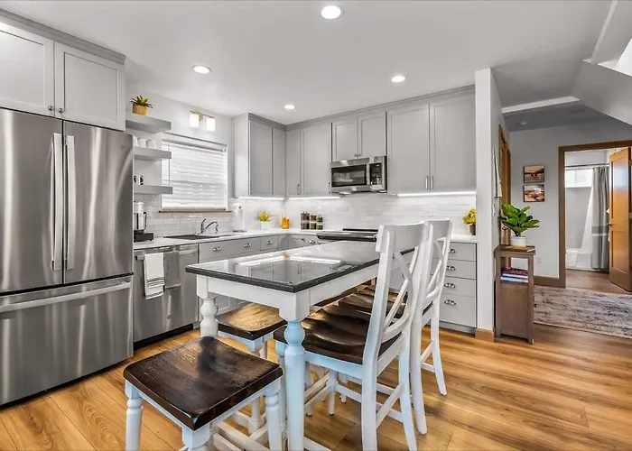 Comfy & Close To Lake Pend Oreille & Schweitzer