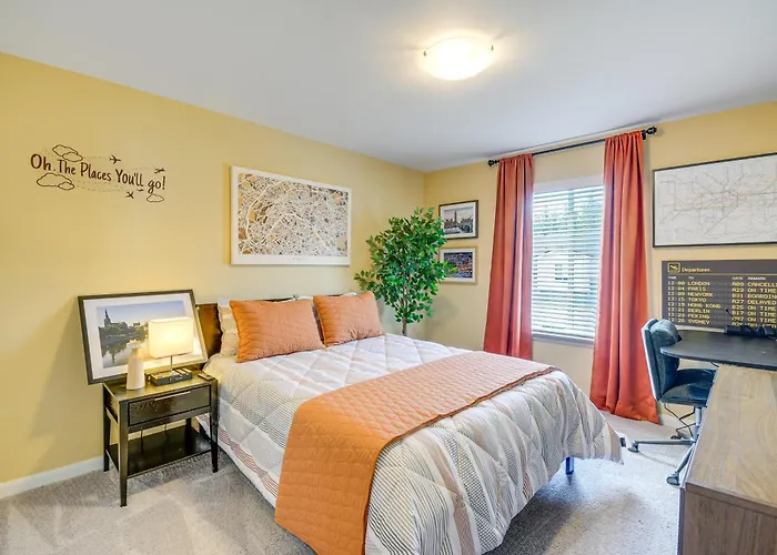 Fenced Yard & Grill! Family Haven In Port Orchard