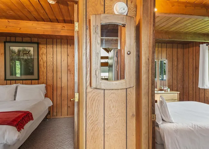 Lake Cabin 4Br - Private Dock & Views