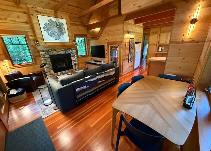 Charming Waterfront Cabin In Mckenzie Bridge W/ Ac