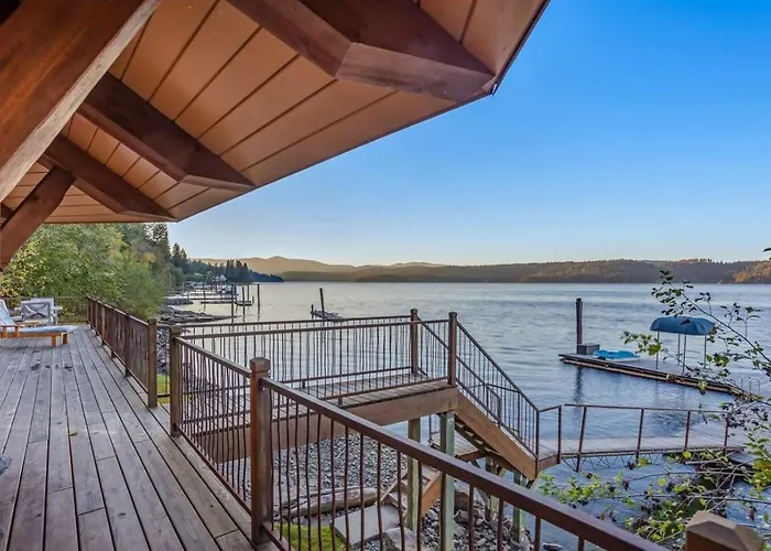 Lakeside Loft