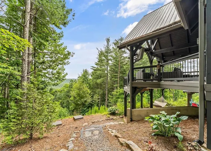 Four Season Retreat With Mountain Views And Close To Lake James