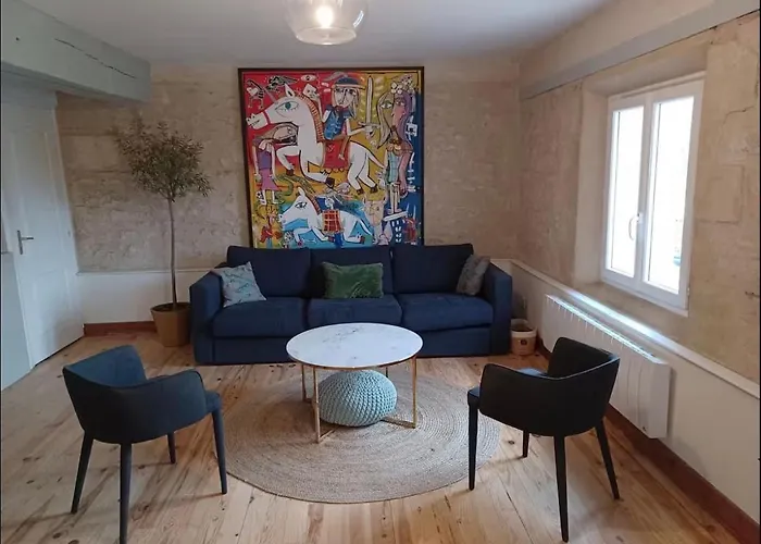 Very Large Apartment For 7 People