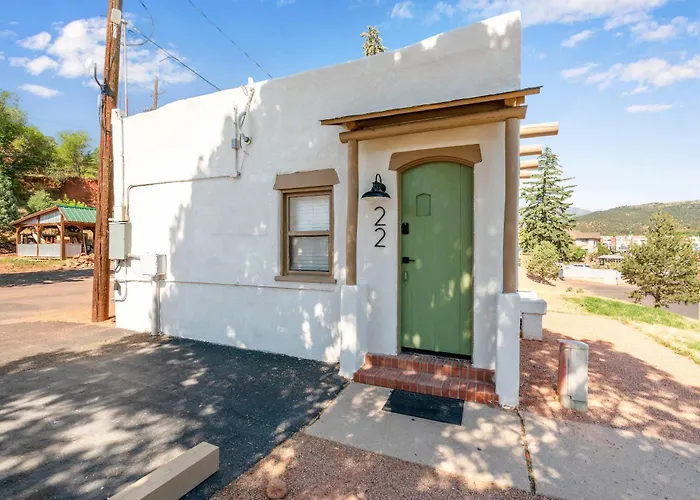 Homey Studio In Manitou Springs Walk Downtown