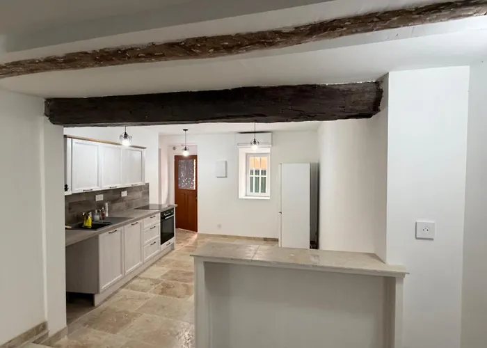 Appartement dans le village historique Ollioules