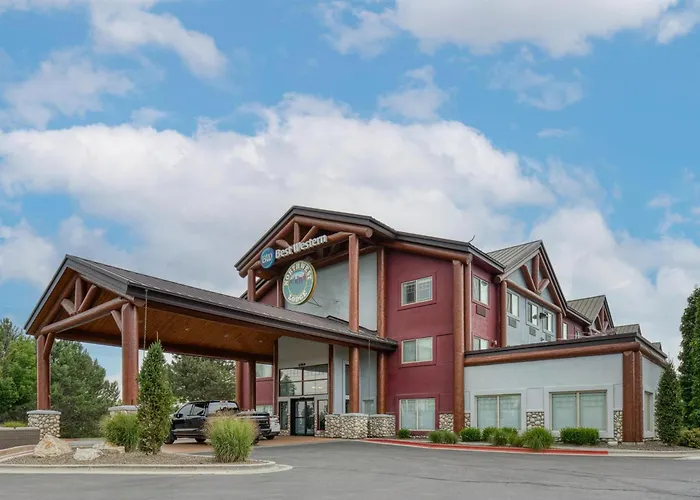 Hotels Close to Airport Best Western Northwest Lodge