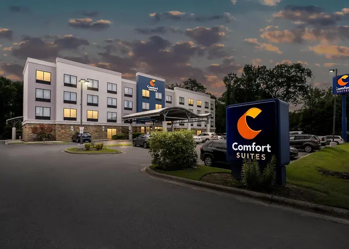 Cheap hotels Comfort Suites New Bern Near Cherry Point
