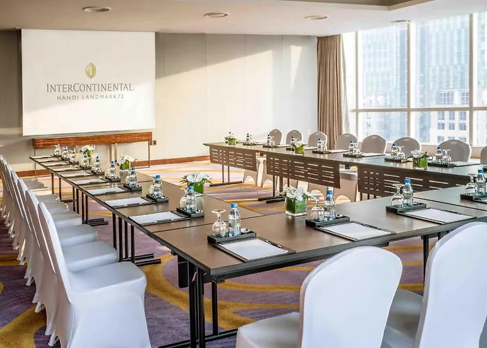 Intercontinental Landmark72 By Ihg