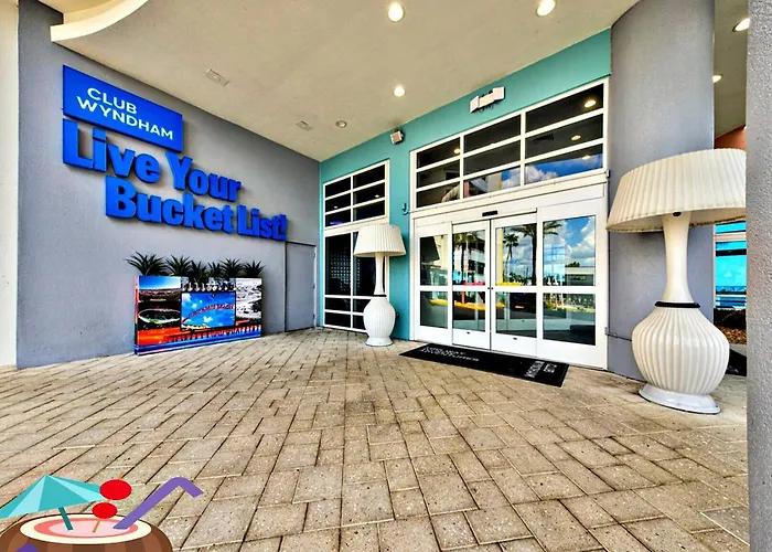 Wyndham Ocean Walk: Deluxe Oceanview Jacuzzi Condo in Daytona