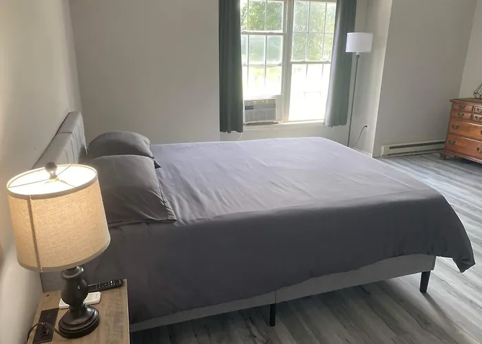 Private Apartment In Southbury 101