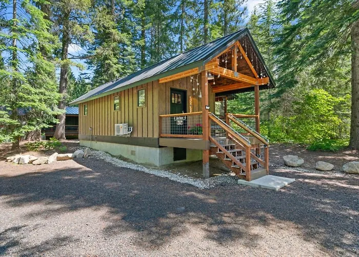 Lake House Tiny Cabin Near Lake Wenatchee
