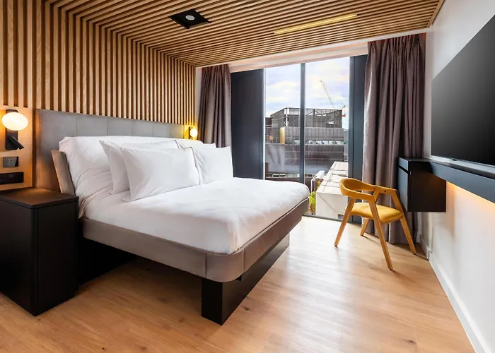 Yotelpad Stratford