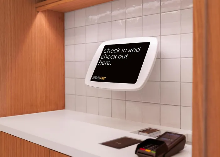 Yotelpad Stratford