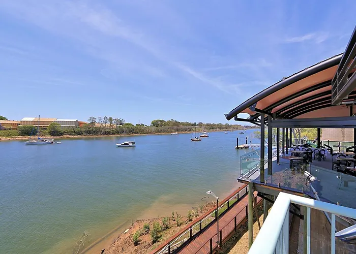 Burnett Riverside Hotel