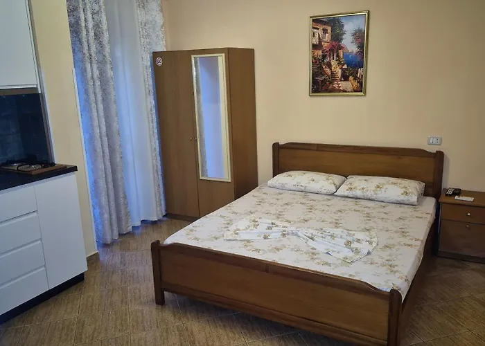 Amras House