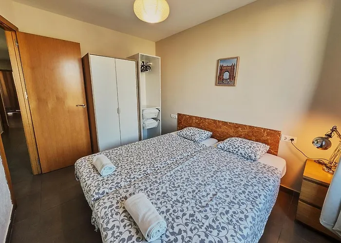 Diagonal Apartments