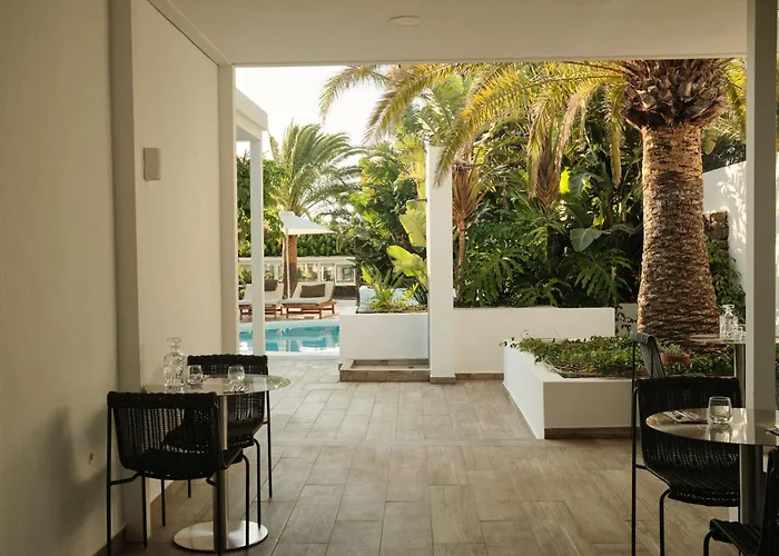 Alava Suites