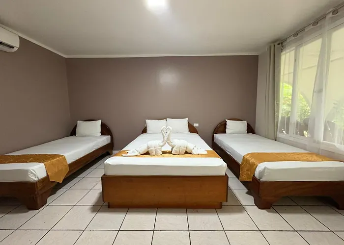 Arenal Poshpacker Boutique Urban Tropical Hotel