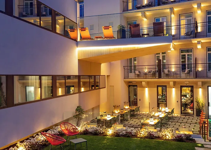 Arts Porto, Tapestry Collection By Hilton