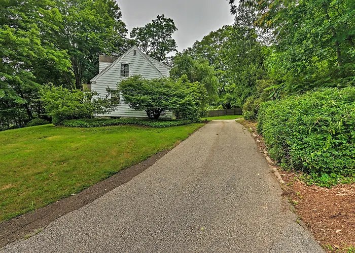 Historic Essex Home W/ Large Yard Near Downtown!