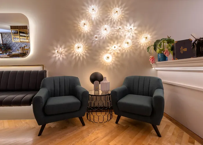 Convo & Apartment