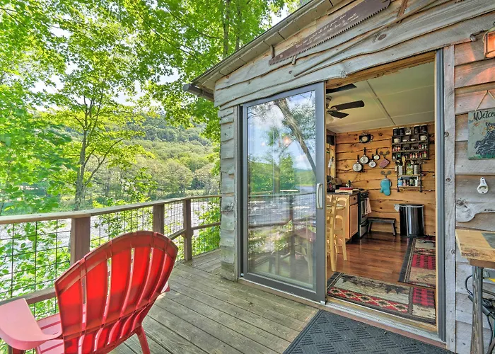 Adirondack Mountains Cottage Near Gore Mountain!