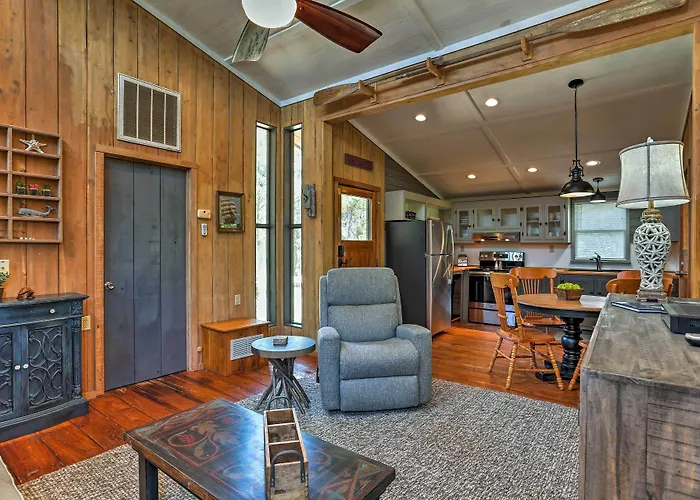 Outer Banks Island Cottage - 1 Mi To Frisco Beach!