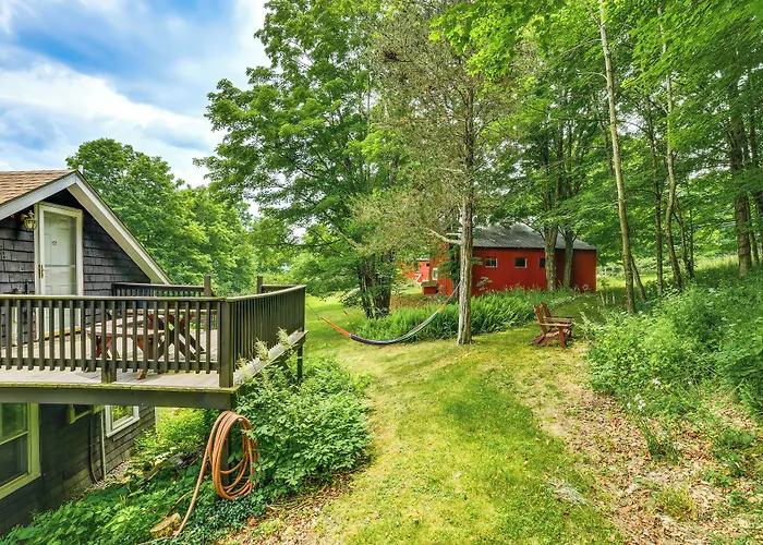 Cozy Catskills Vacation Rental With Deck!