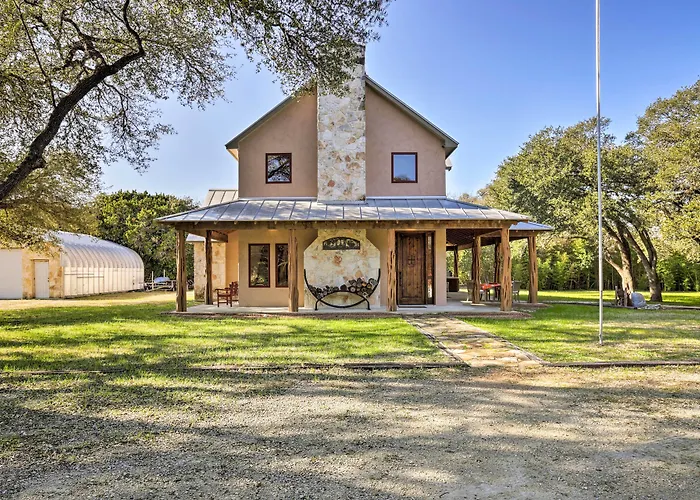 Riverfront Blanco Home W/ Shaded Porch + Hot Tub