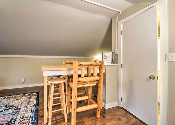 Idyllic Wallingford Retreat - Near Skiing & Hiking