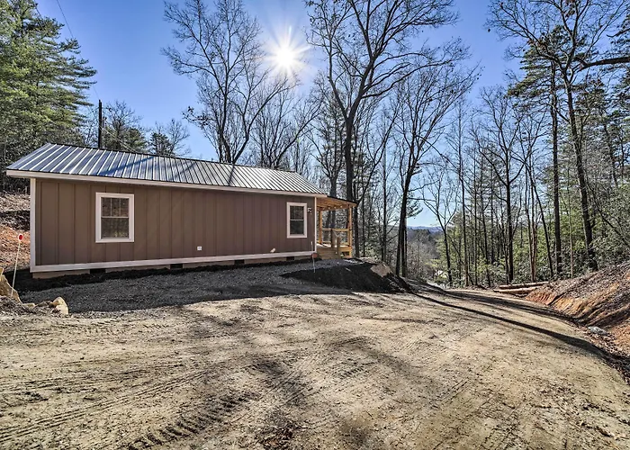 Modern Cabin W/ Fire Pit < 3 Mi To Trails!