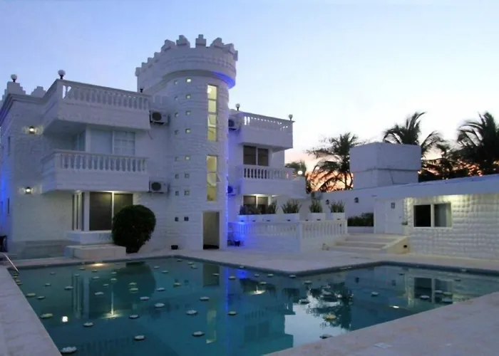  Le Castel Blanc Boutique