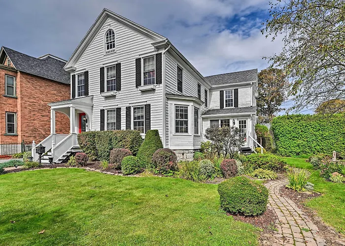 Unique & Historic Home Walk To Lake Champlain