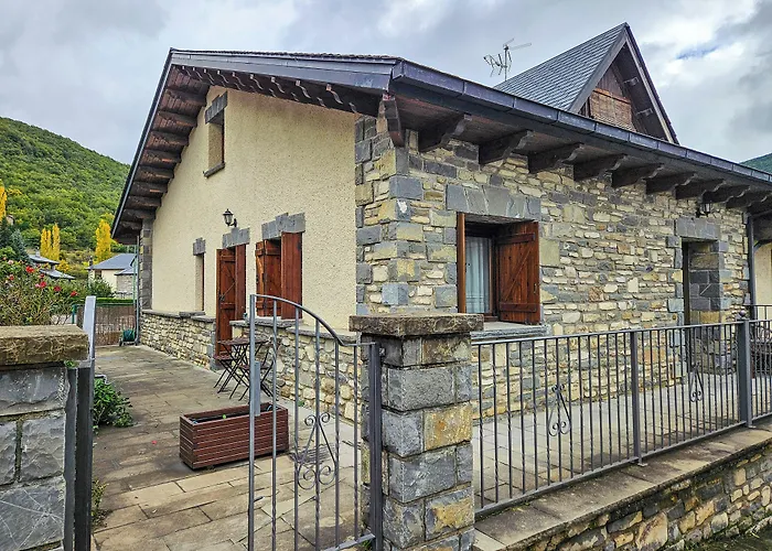 Apartamentos Gavín Biescas 3000