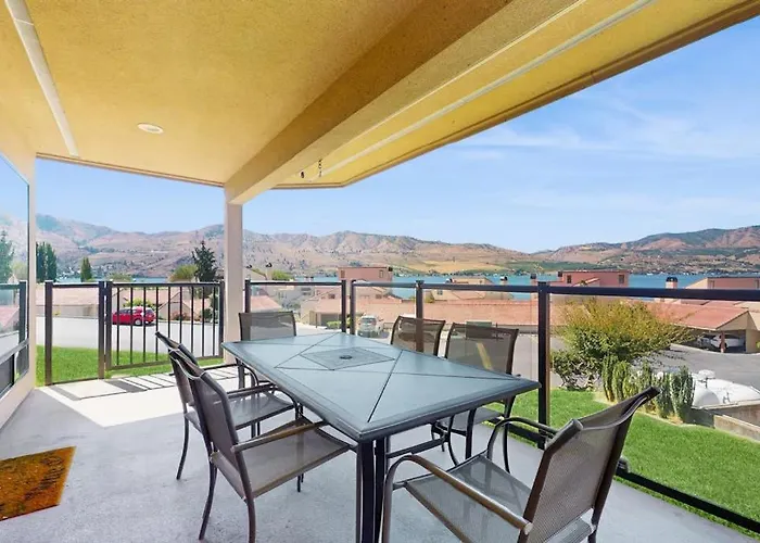 Lake Chelan Shores Shore Serenity 19-3