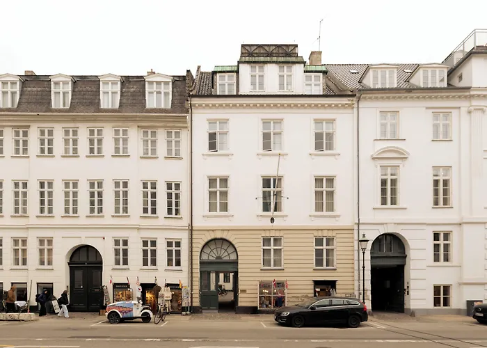 The Churchill Apartments By Daniel&Jacob'S