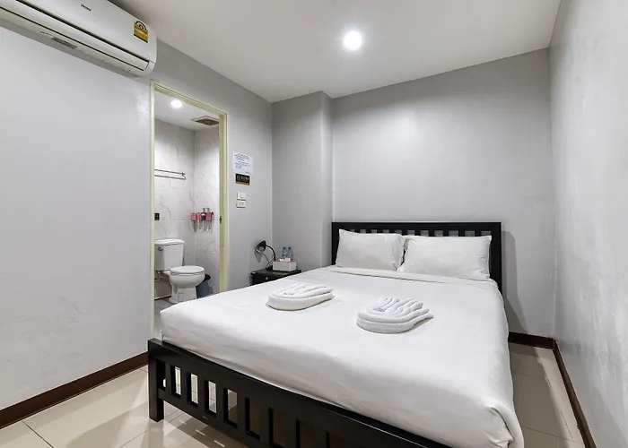 Red Pin Inn 好运旅馆