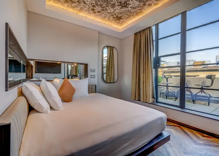 New Road Hotel