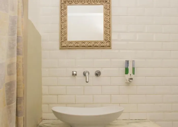 Voyage Recoleta Hostel