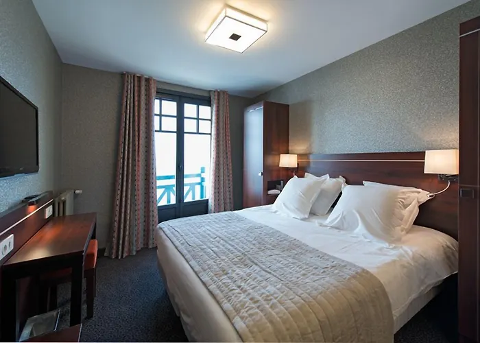 Romantic hotels Ambassadeurs Logis