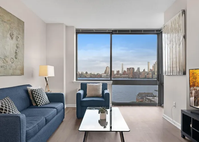 Global Luxury Suites Downtown Jersey City