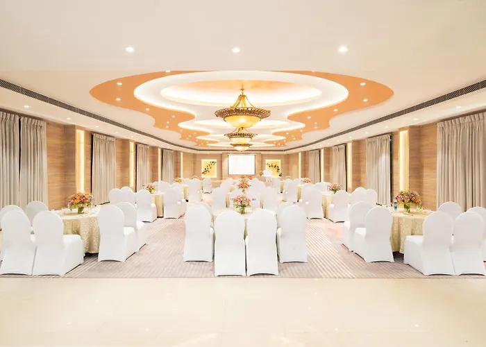 Nidhivan Sarovar Portico Vrindavan