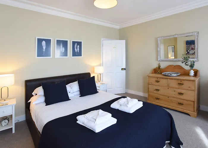 Style Meets Soul - Famous Art House Close To Centre - Free Parking